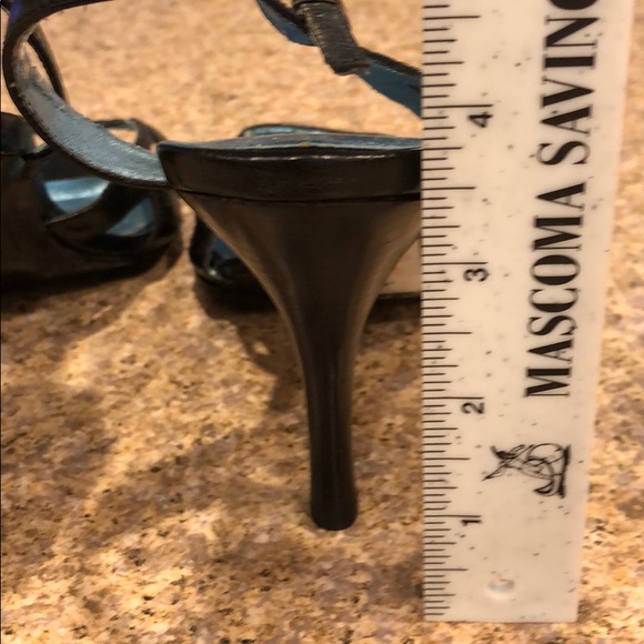 Donated 9/13/25. Exchange by Charles David Heels with Flaws 7.5 - Picture 9 of 16